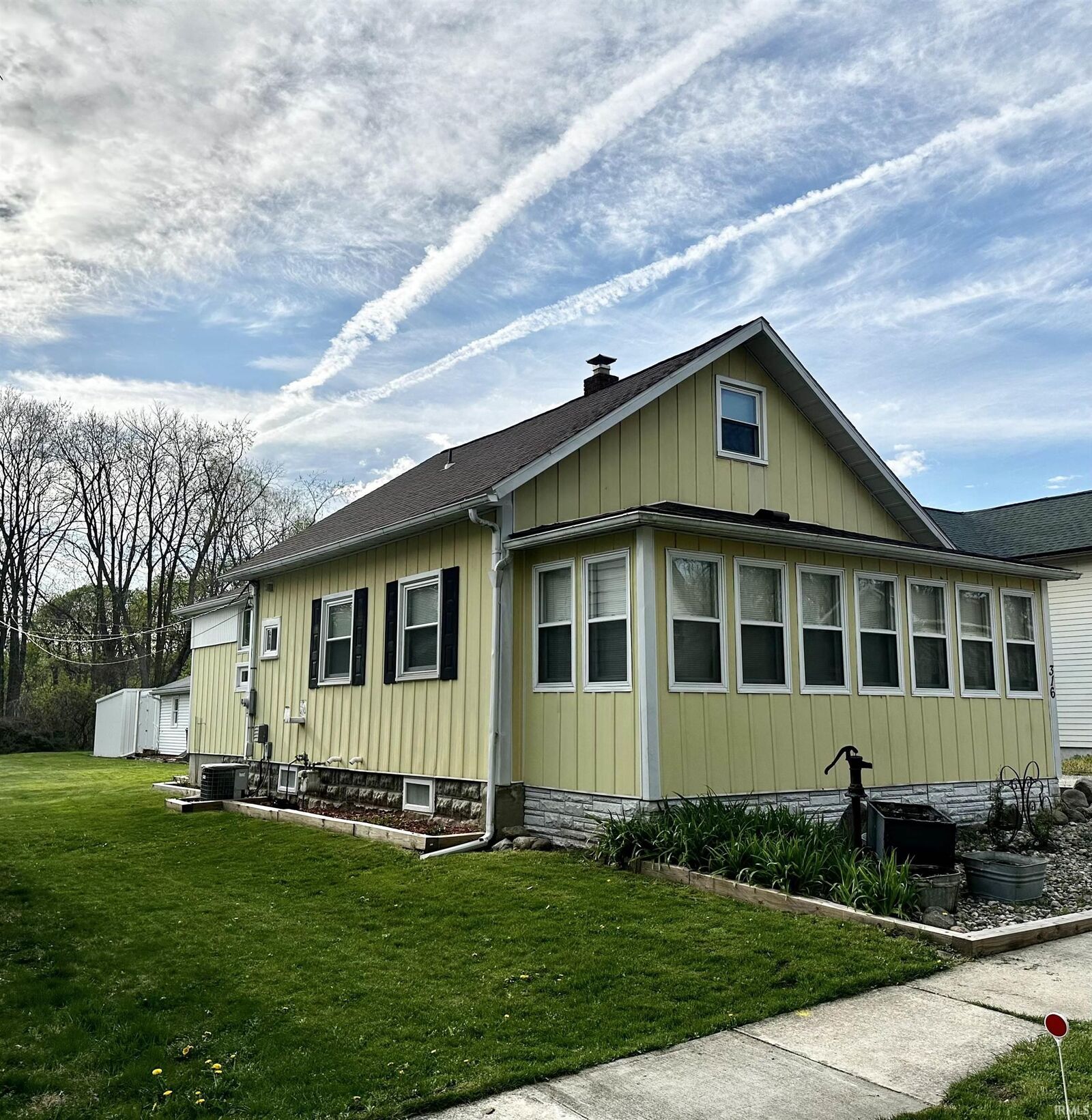 Property Photo:  316 Widney Street  IN 46785 