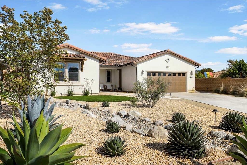 Property Photo:  3108 Mineral Wells Court  CA 93063 