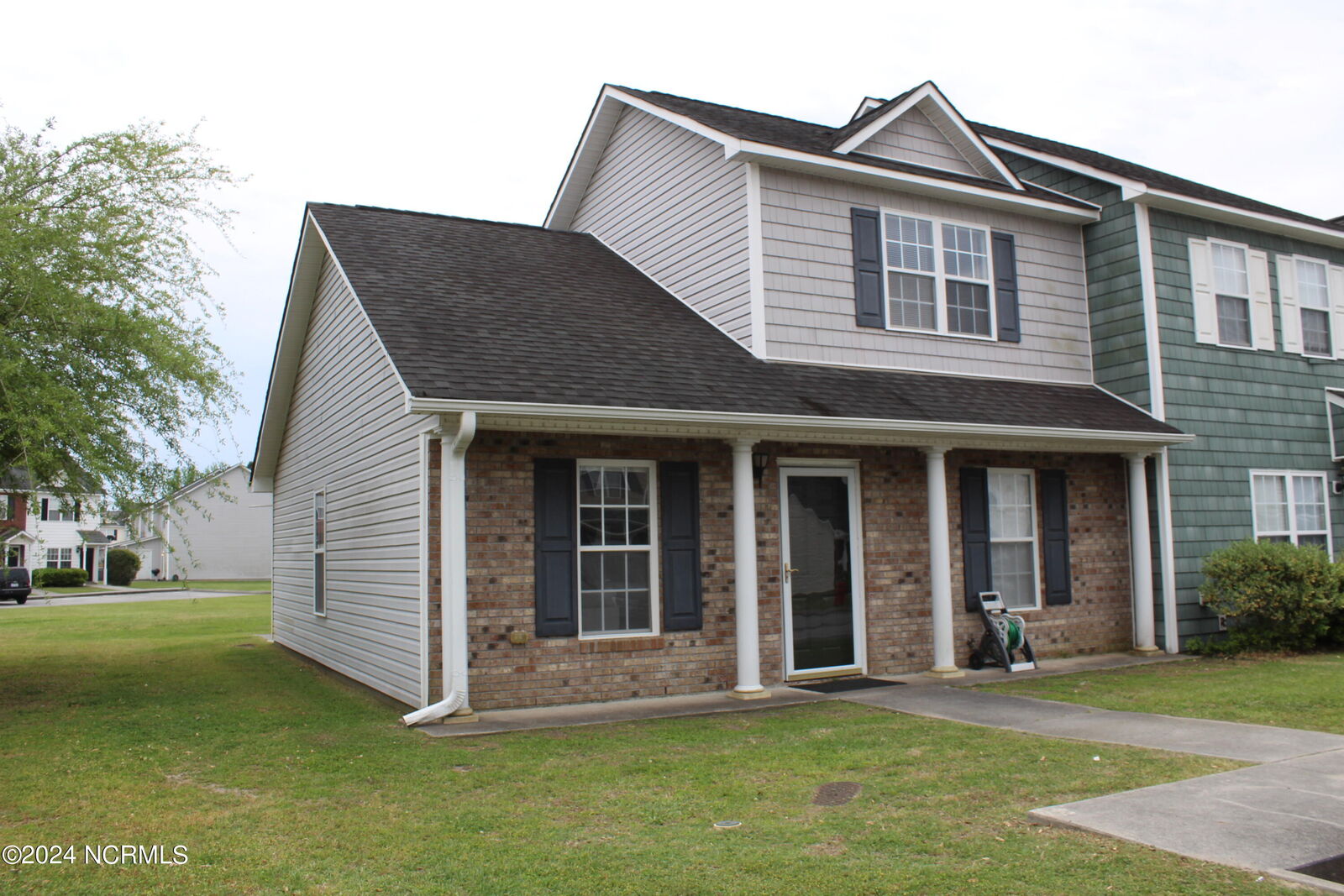 Property Photo:  801 Springwood Drive  NC 28546 