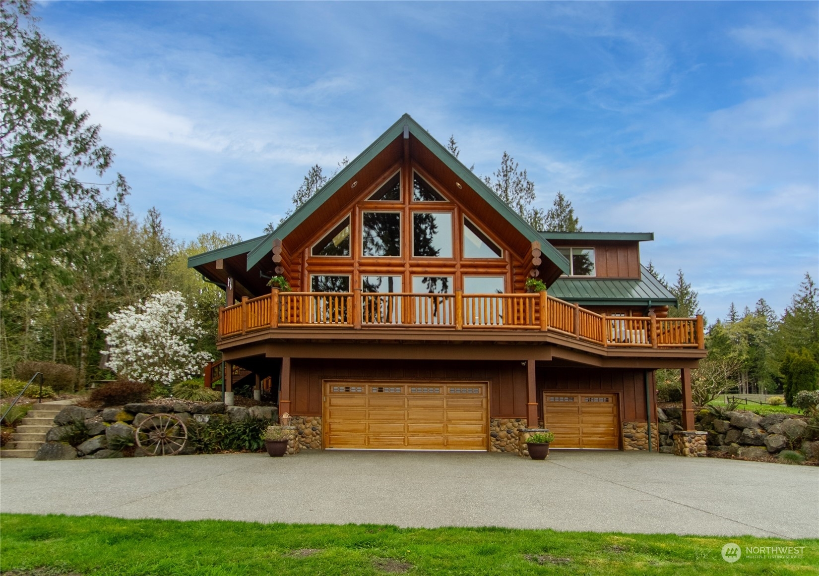 Property Photo:  305 Gifford Hill Drive  WA 98325 