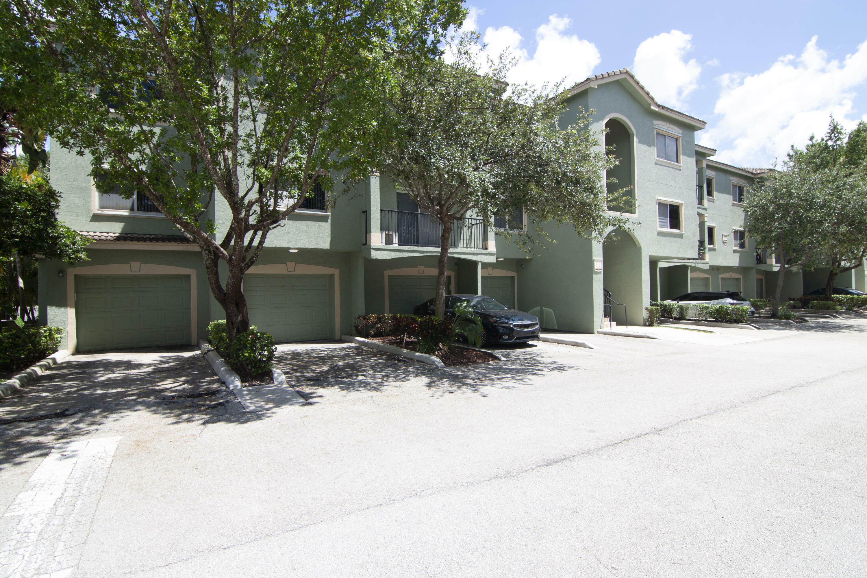 Property Photo:  360 Crestwood Circle 206  FL 33411 