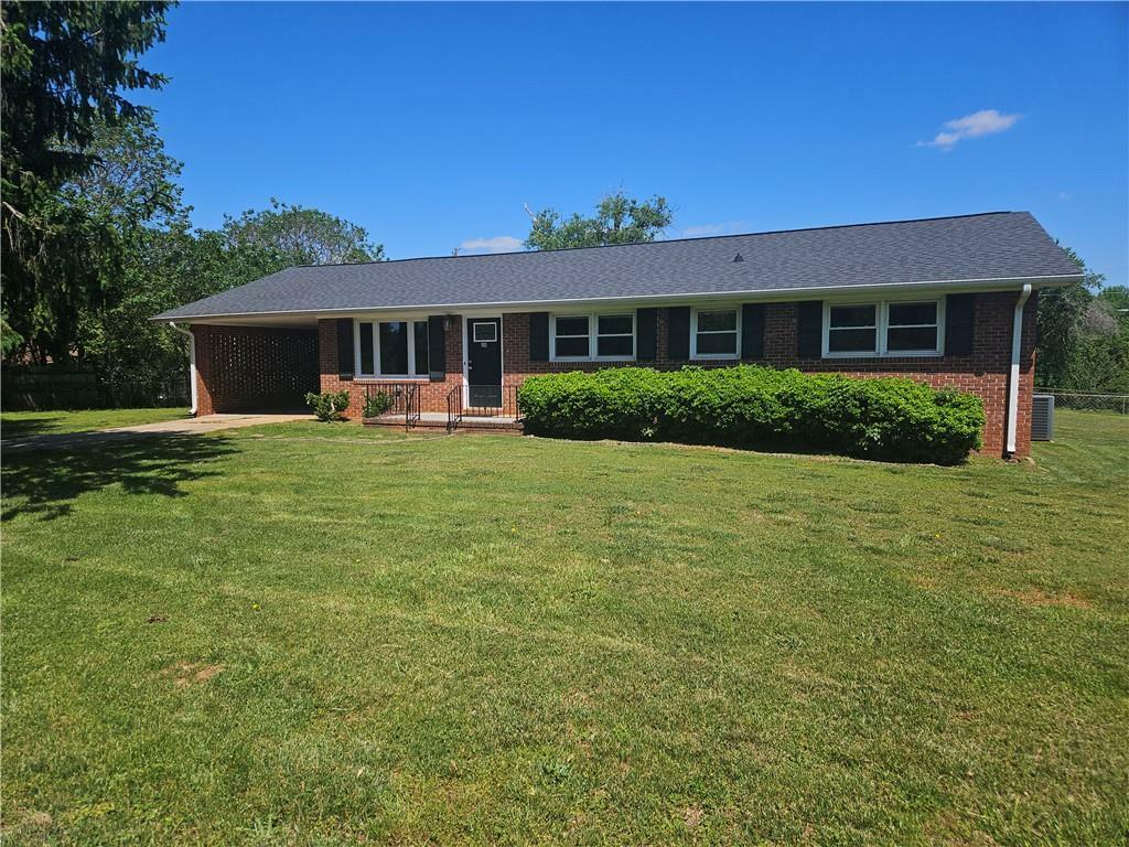 Property Photo: 103 Cedar Road SC 29624