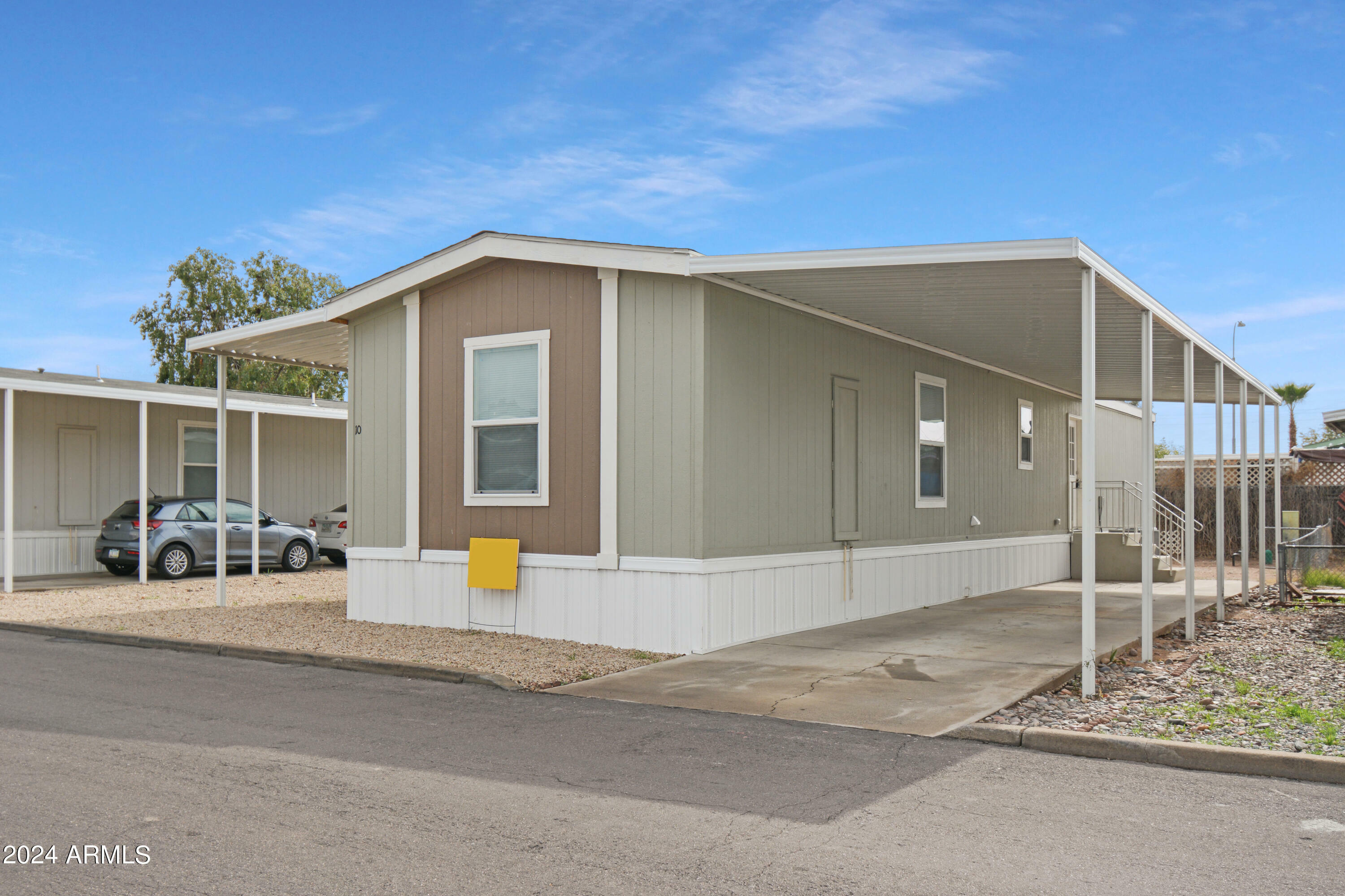 Property Photo:  8601 N 71st Avenue 10  AZ 85301 