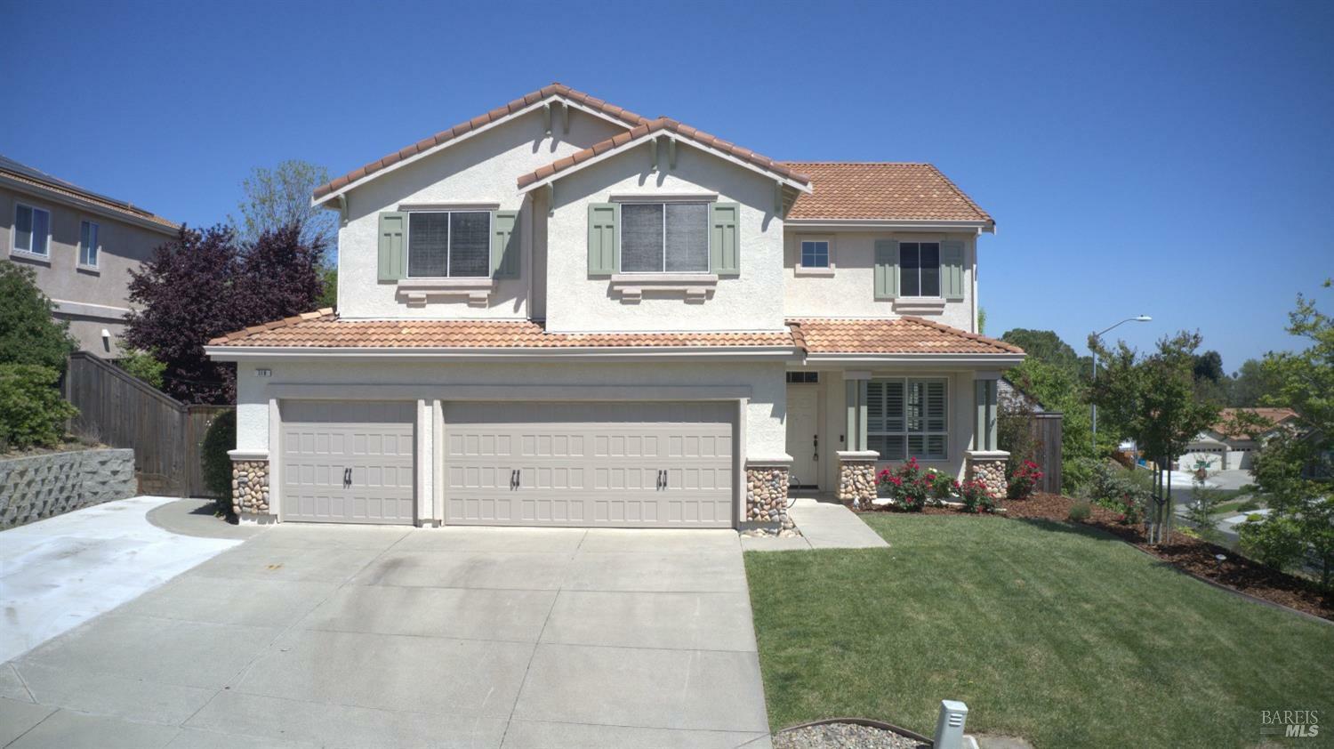 Property Photo:  319 Old Rocky Circle  CA 95688 