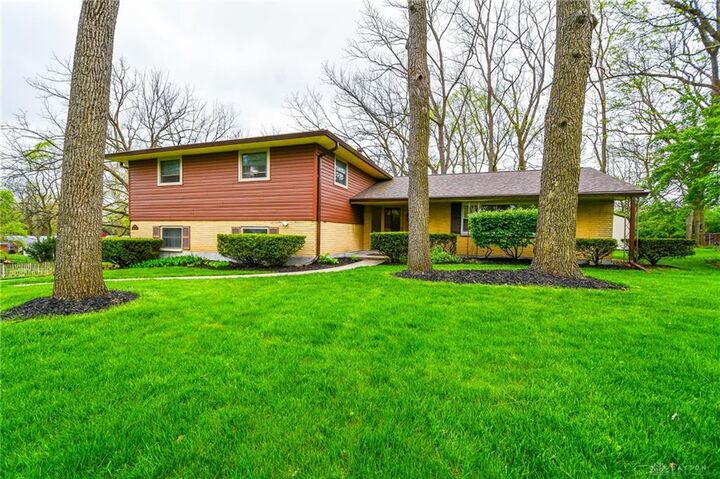 5707 Brampton Road  Dayton OH 45429 photo