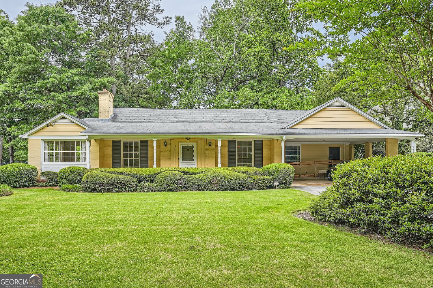 Property Photo:  4254 Peachtree Dunwoody Road NE  GA 30342 