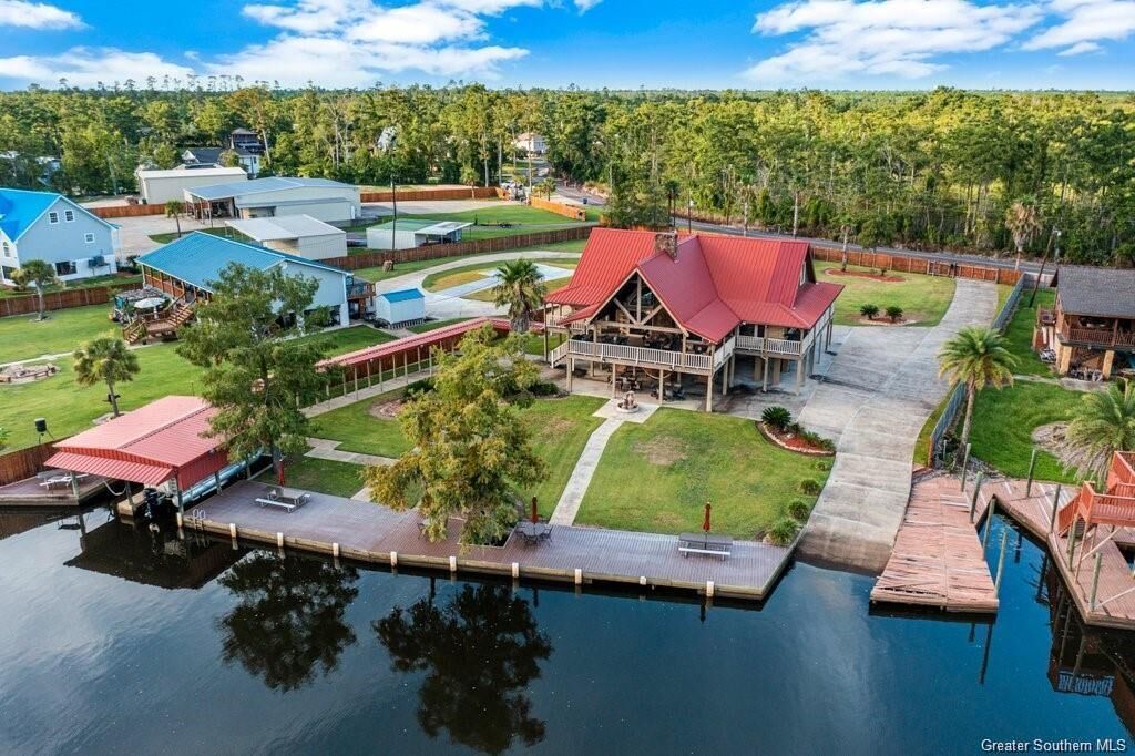 3 bed Lake Charles home for sale 1545 S Perkins Ferry Road, Lake