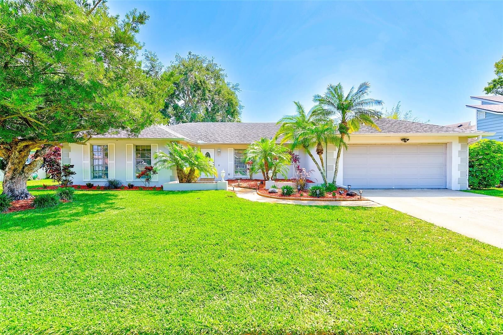 Property Photo:  1984 Arvis Circle E  FL 33764 