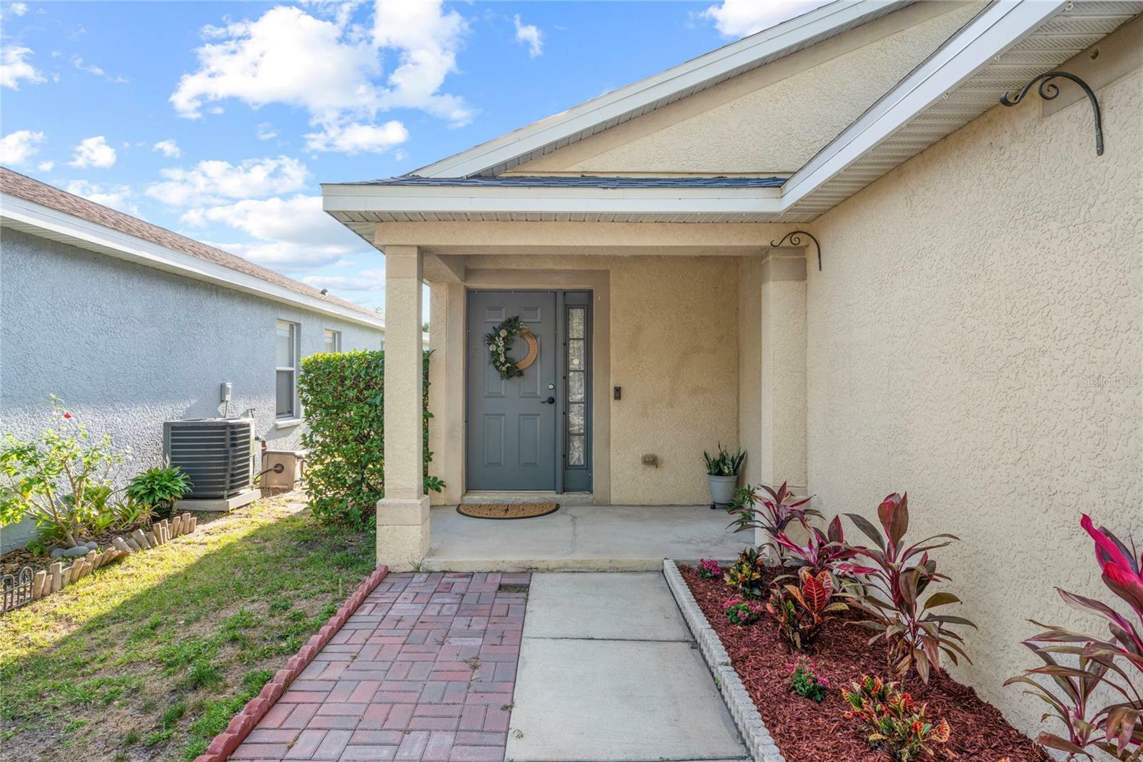 Property Photo:  11311 Palm Island Avenue  FL 33569 