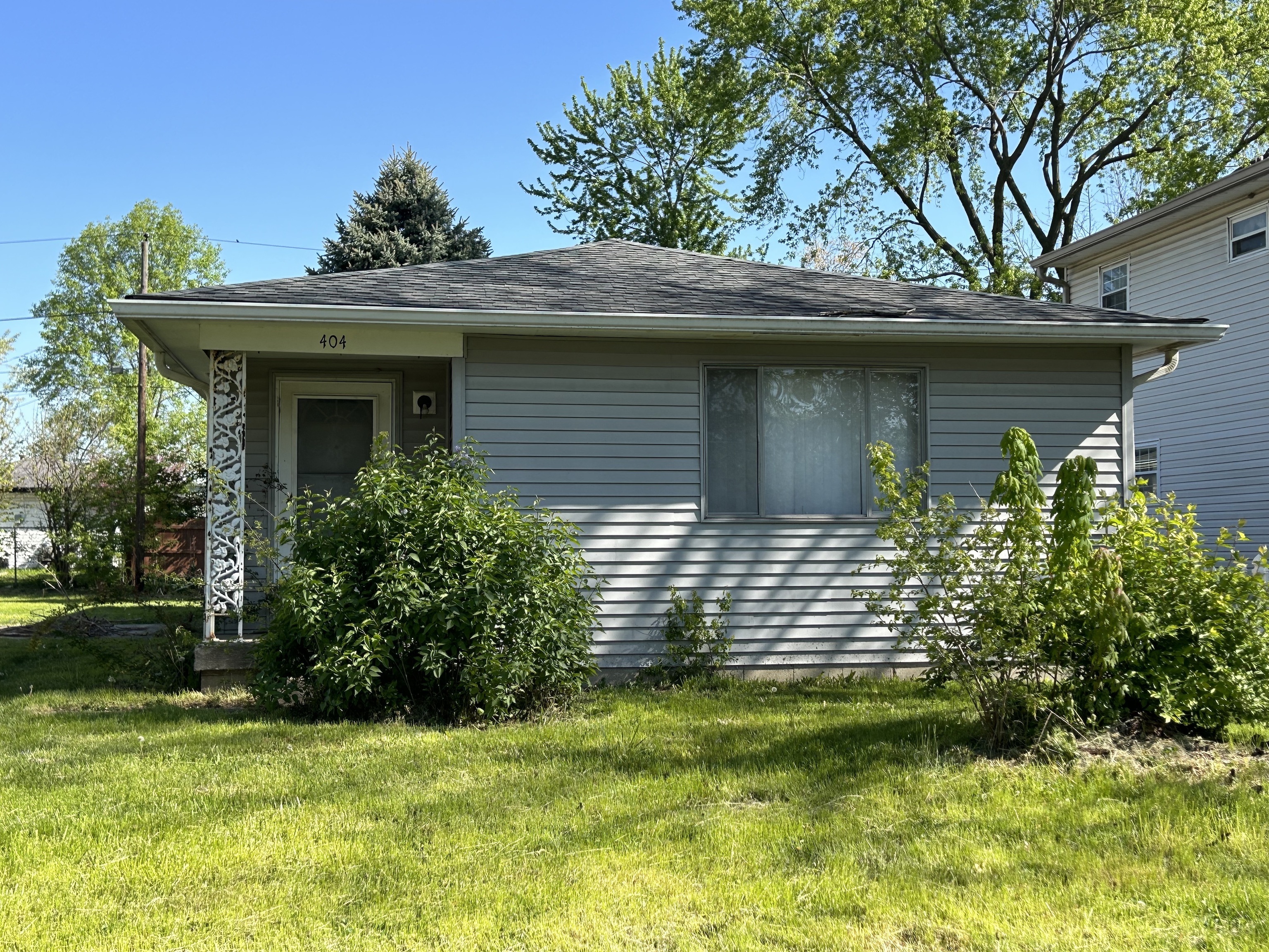 Property Photo:  404 Gimber Court  IN 46225 