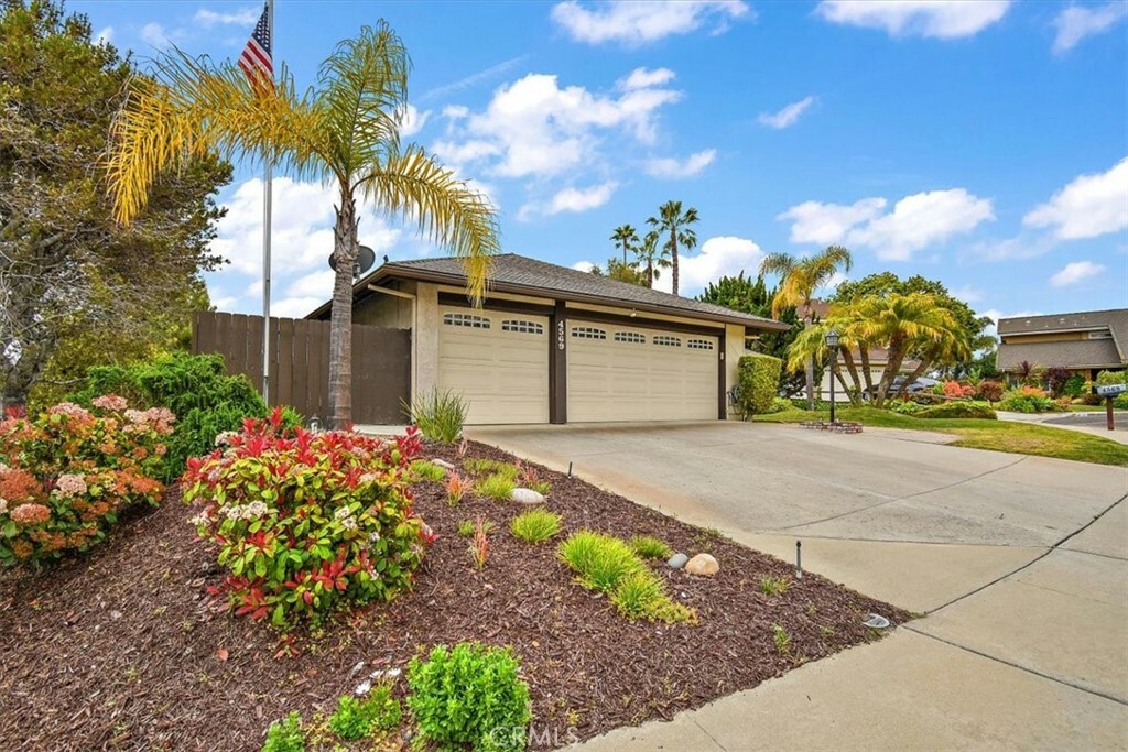 Property Photo:  4569 Dunhill Court  CA 92056 