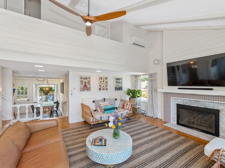 Property Photo:  8 Beach St  MA 01966 