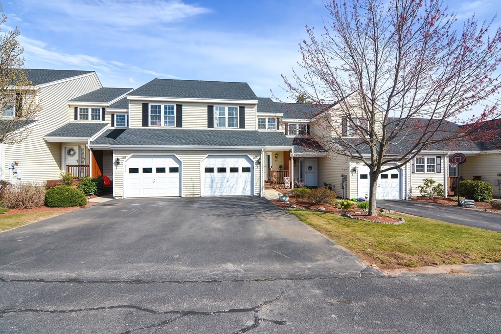 Property Photo: 187 Bridle Cross Rd 187 MA 01420