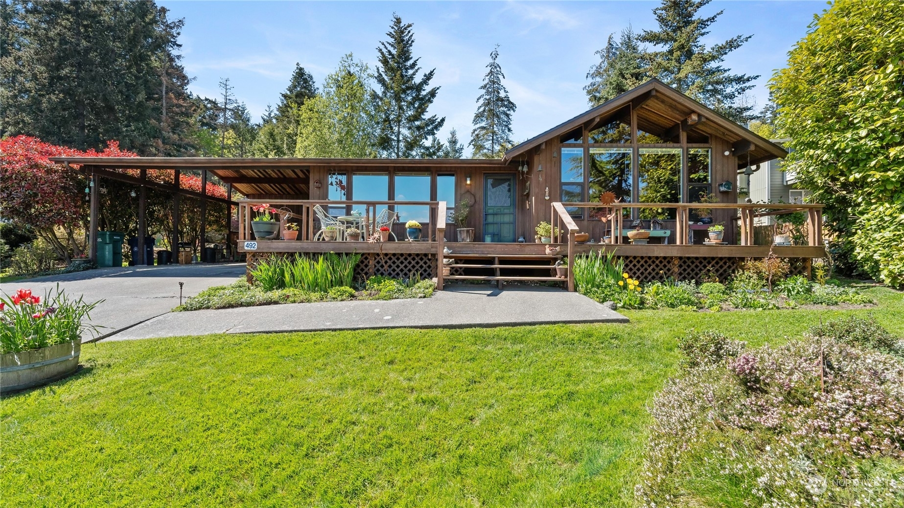 Property Photo: 492 Colville Way WA 98257
