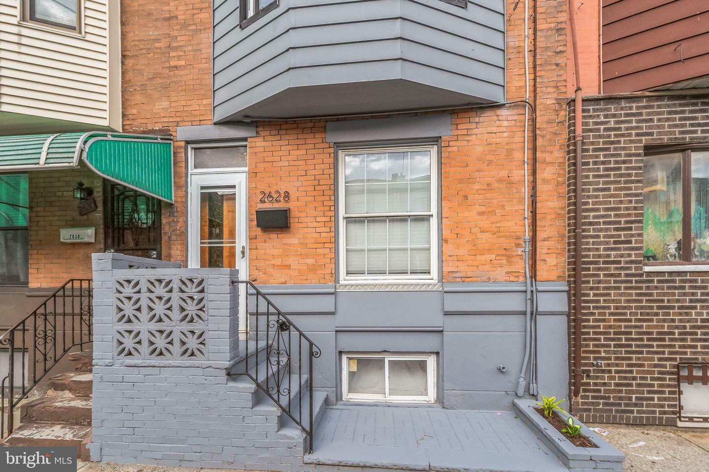 Property Photo: 2628 S 8th Street PA 19148