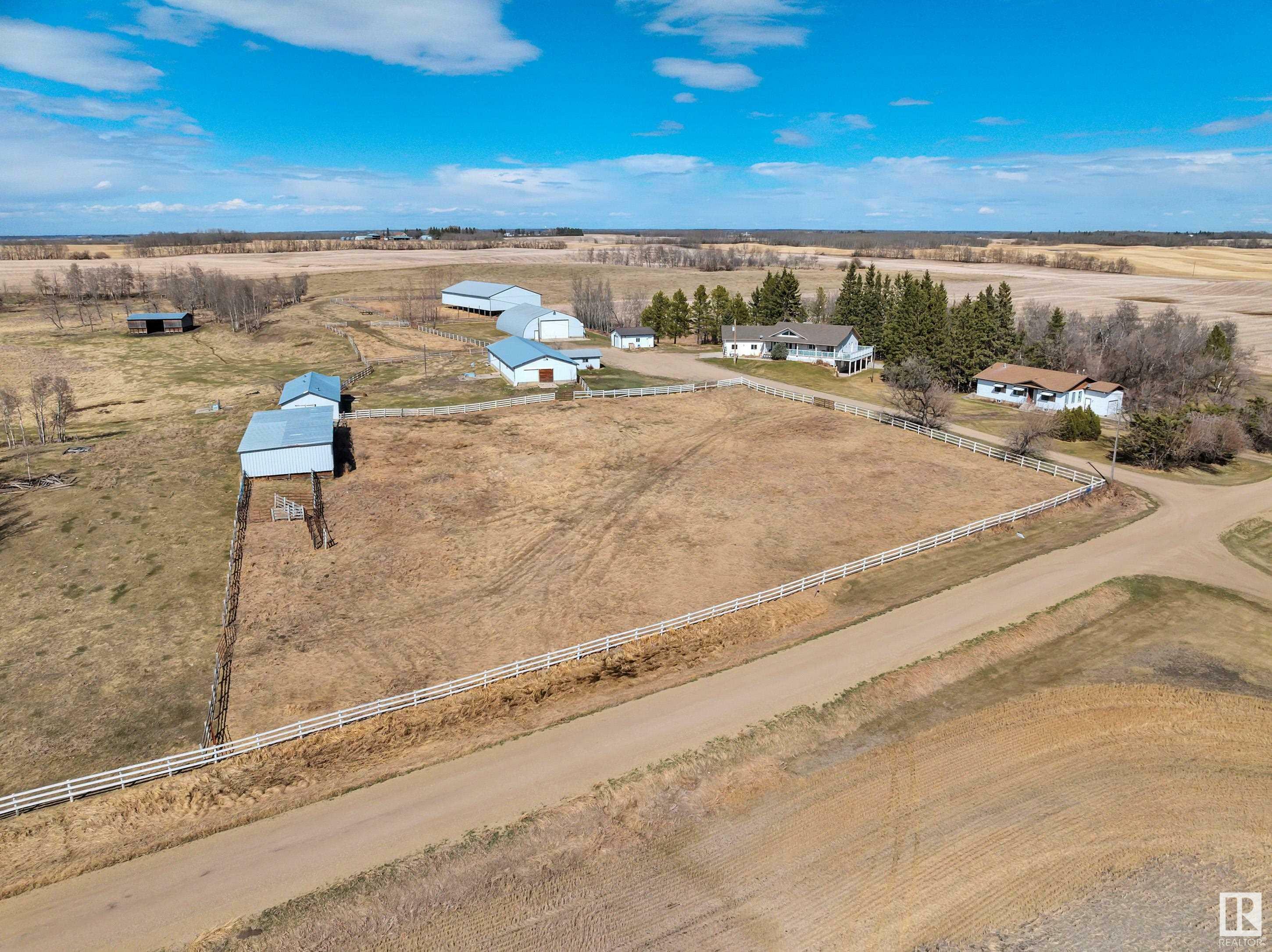 Property Photo:  A-23524 Twp Rd 495  AB T4X 0Y6 
