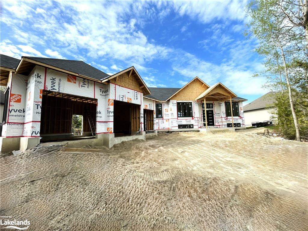 Property Photo:  47 Wasaga Sands Drive  ON L9Z 1S1 