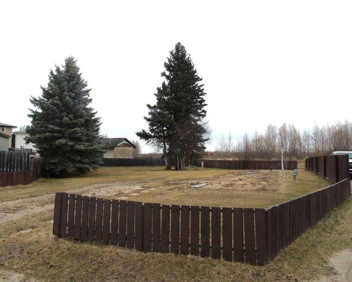 1140 12 Avenue SE  Slave Lake AB T0G 2A3 photo