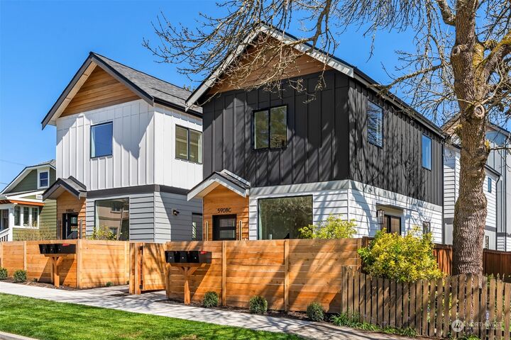 5908 C 41st Avenue SW  Seattle WA 98136 photo