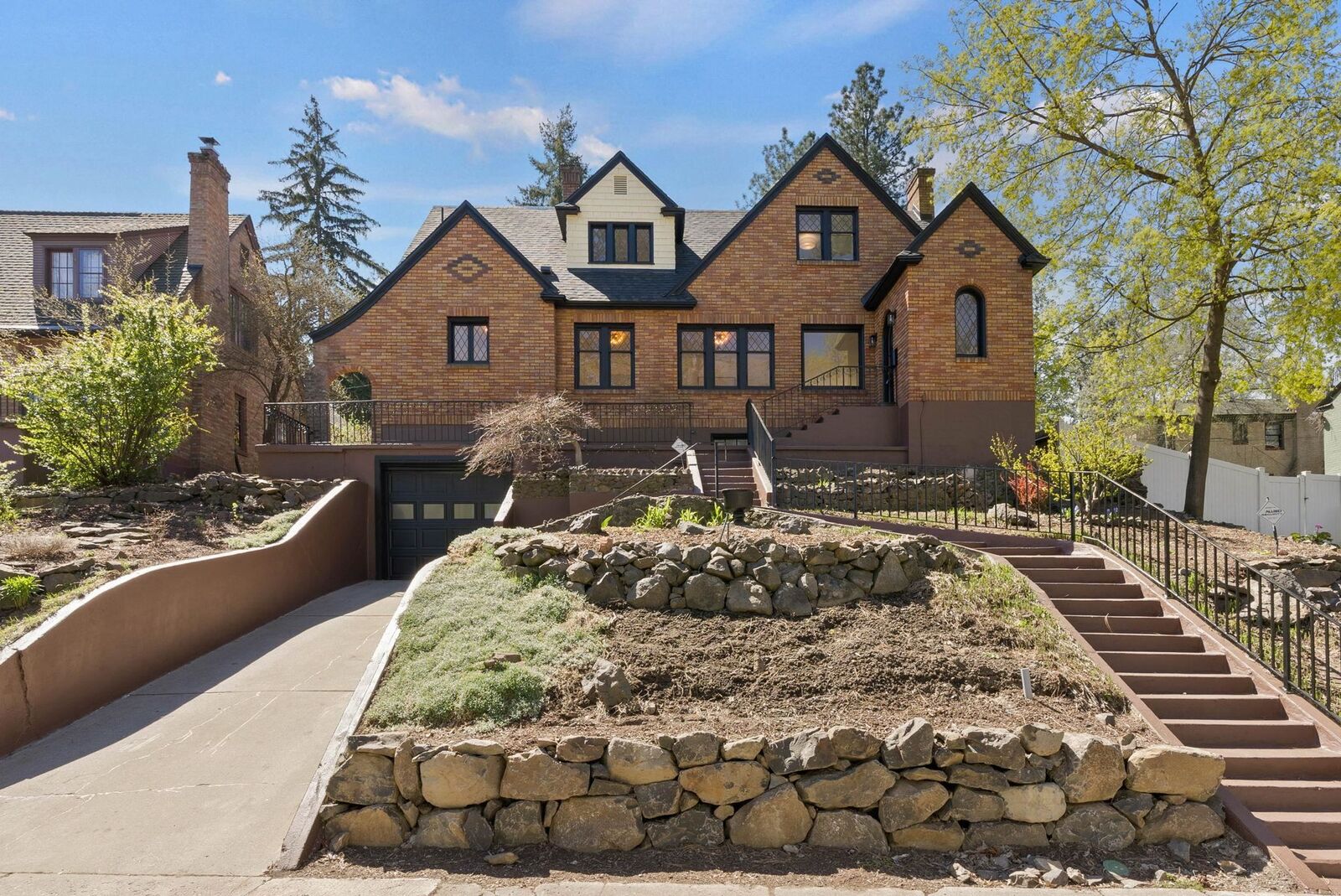 4 bed Spokane home for sale 2216 S Rockwood Blvd, Spokane, WA 99203