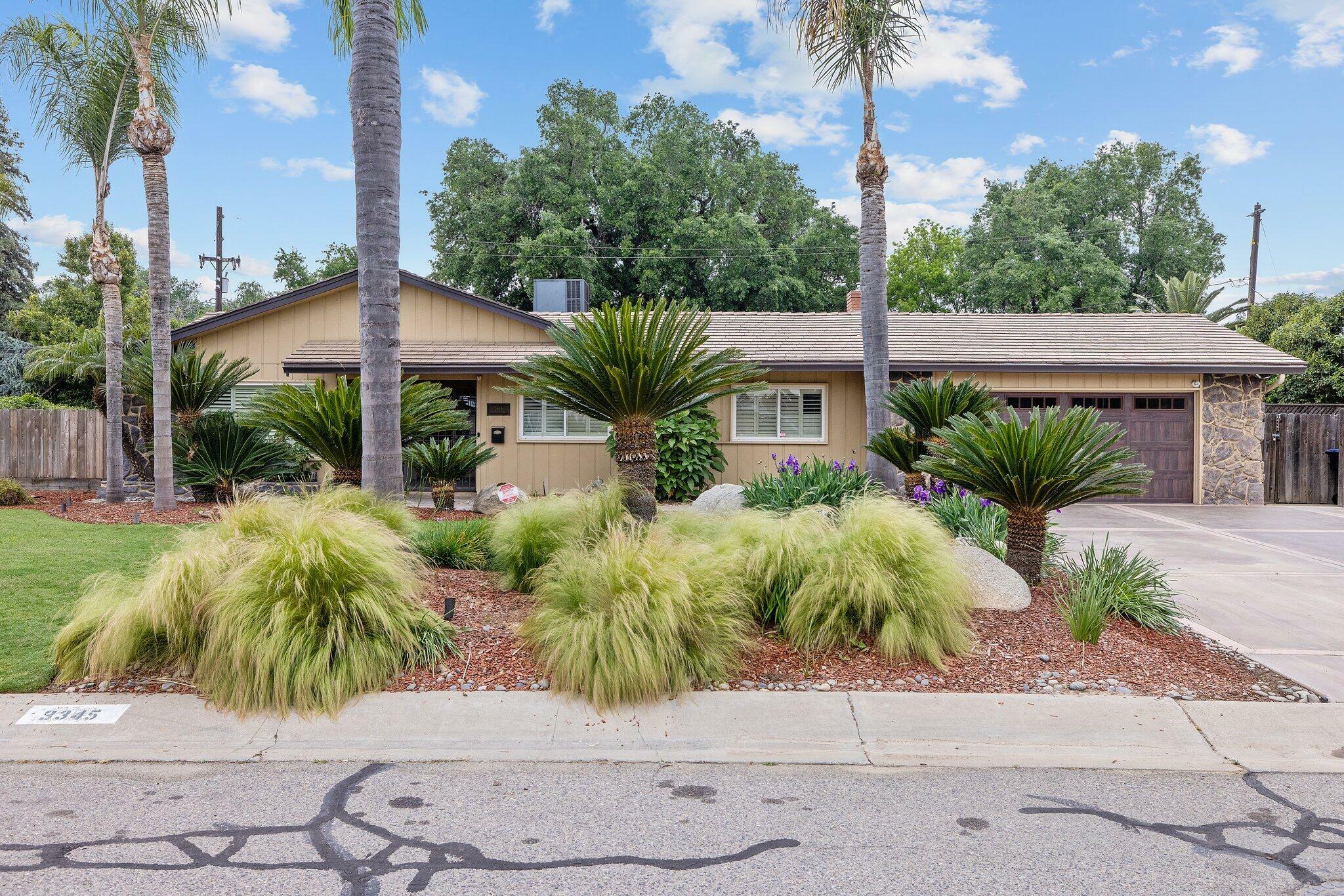 Property Photo:  3345 S Oak View Drive  CA 93277 