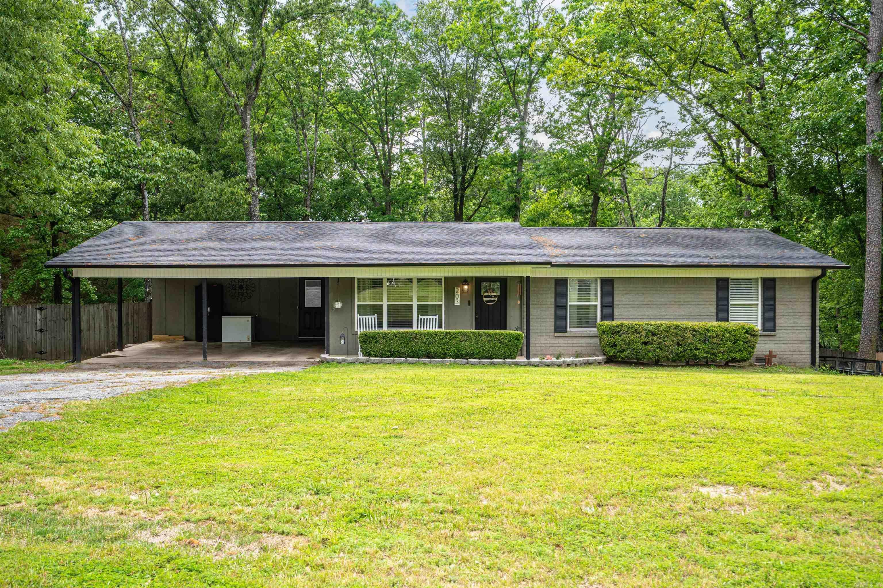 Property Photo:  203 Browning Drive  AR 71913 