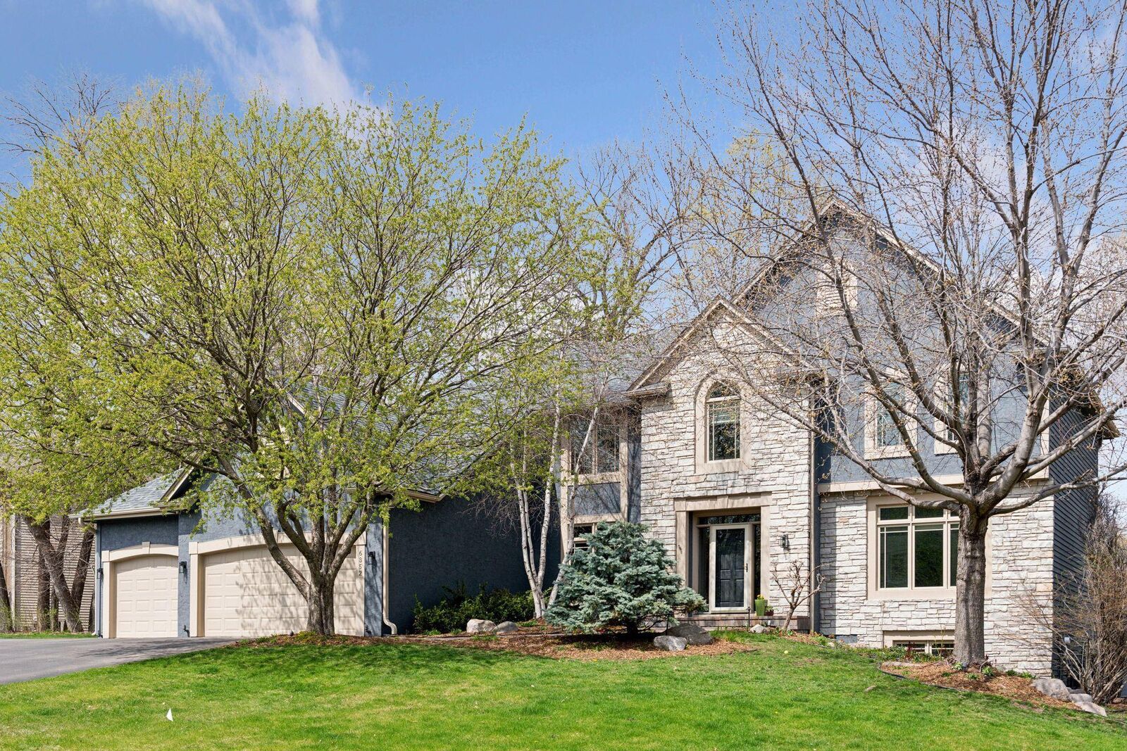 Property Photo: 6352 Oxbow Bend MN 55317