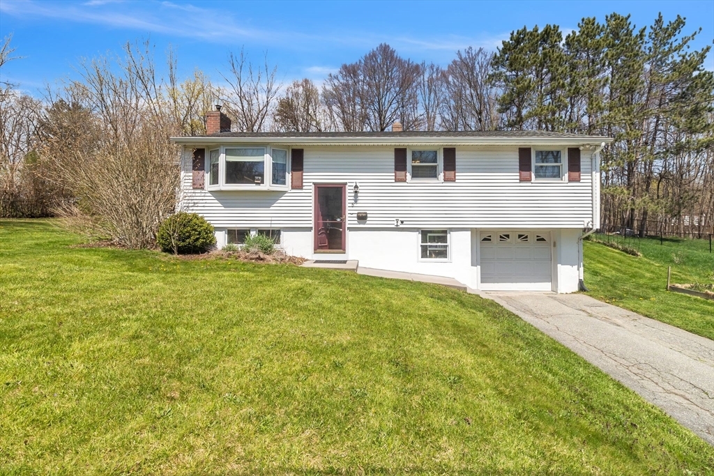 Property Photo: 5 Linden Dr MA 01075
