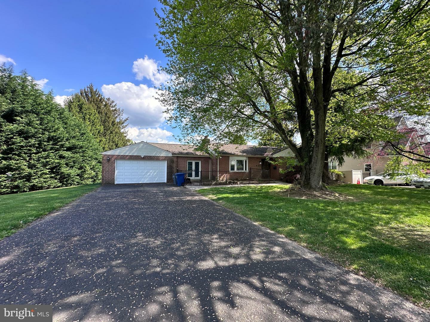 Property Photo:  9109 Verree Road  PA 19115 