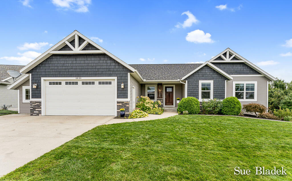 6684 Bradenwood Drive  Hudsonville MI 49426 photo