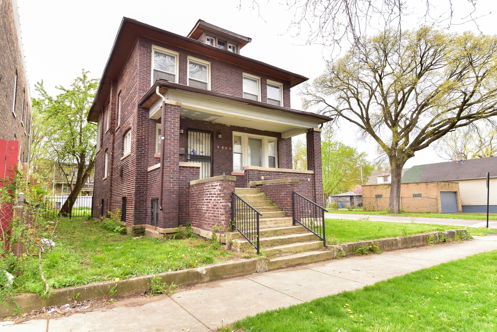 Property Photo:  6600 S Bishop Street  IL 60636 