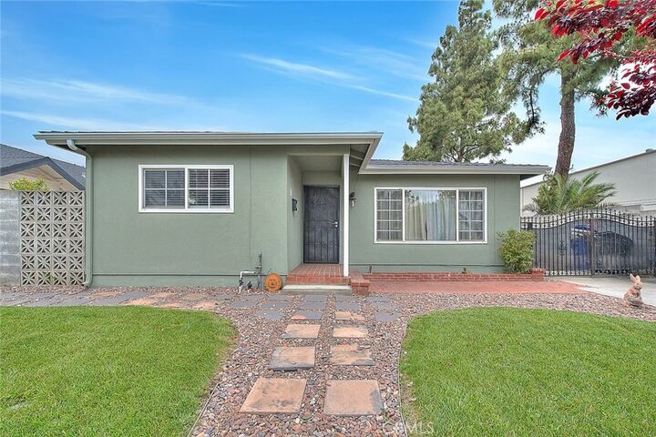 Property Photo:  143 Euclid Place  CA 91786 