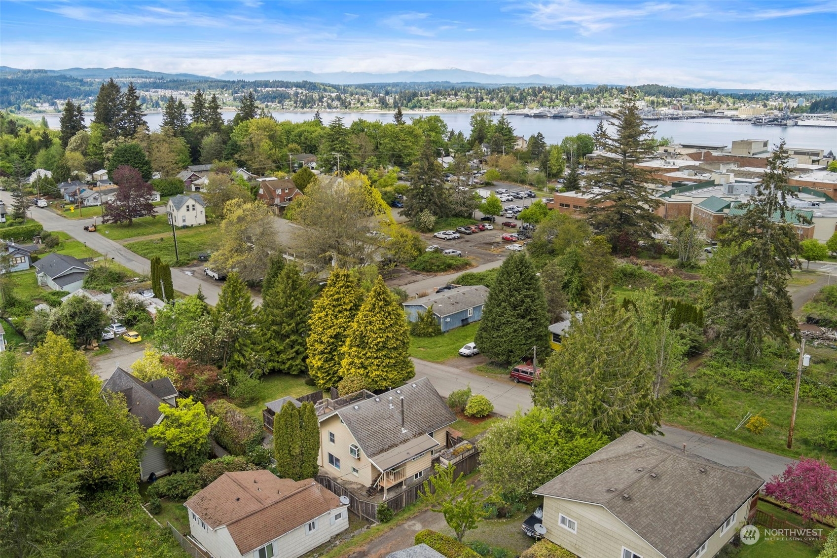 Property Photo:  710 Smith Street  WA 98366 