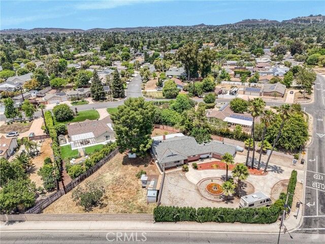 Property Photo: 1633 Montgomery Road CA 91360
