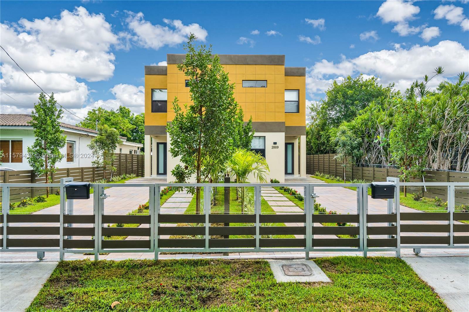 Property Photo: 2887 SW 33rd Ave 2887 FL 33133