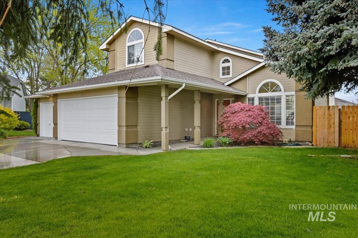 Property Photo: 9833 W Meadowlark Ct ID 83704