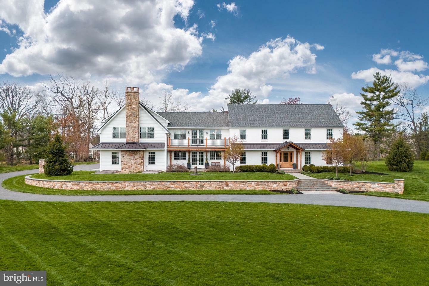 Property Photo: 1806 Apple Tree Lane PA 18015