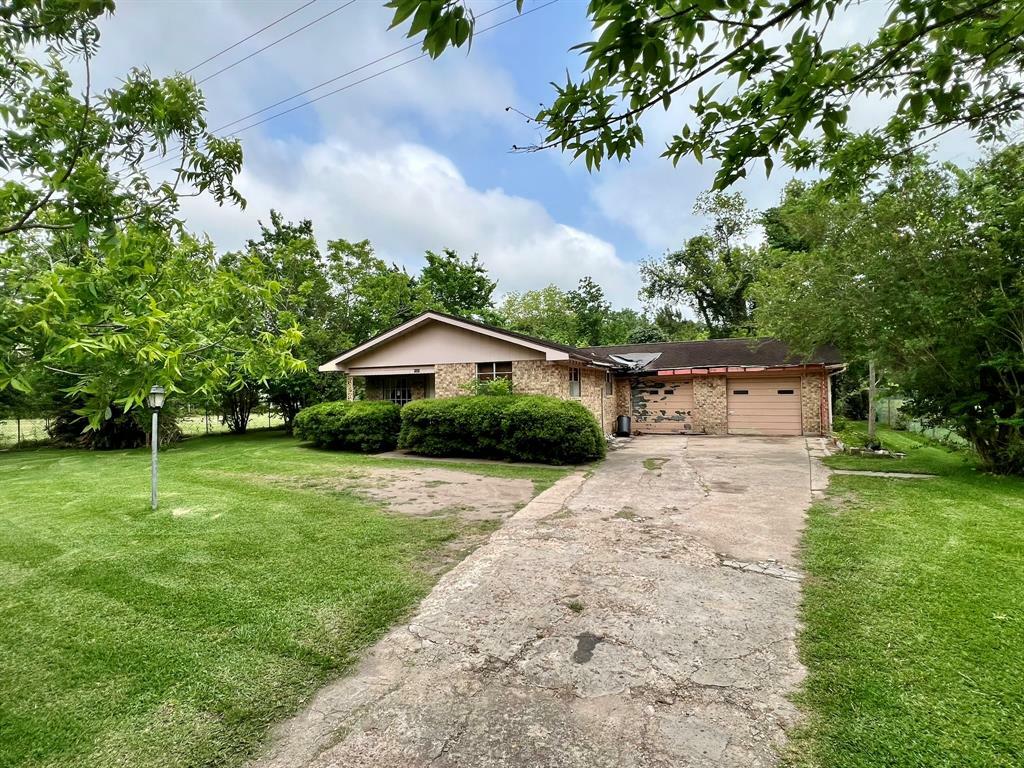 Property Photo:  6523 Fm 2611 Rd  TX 77422 