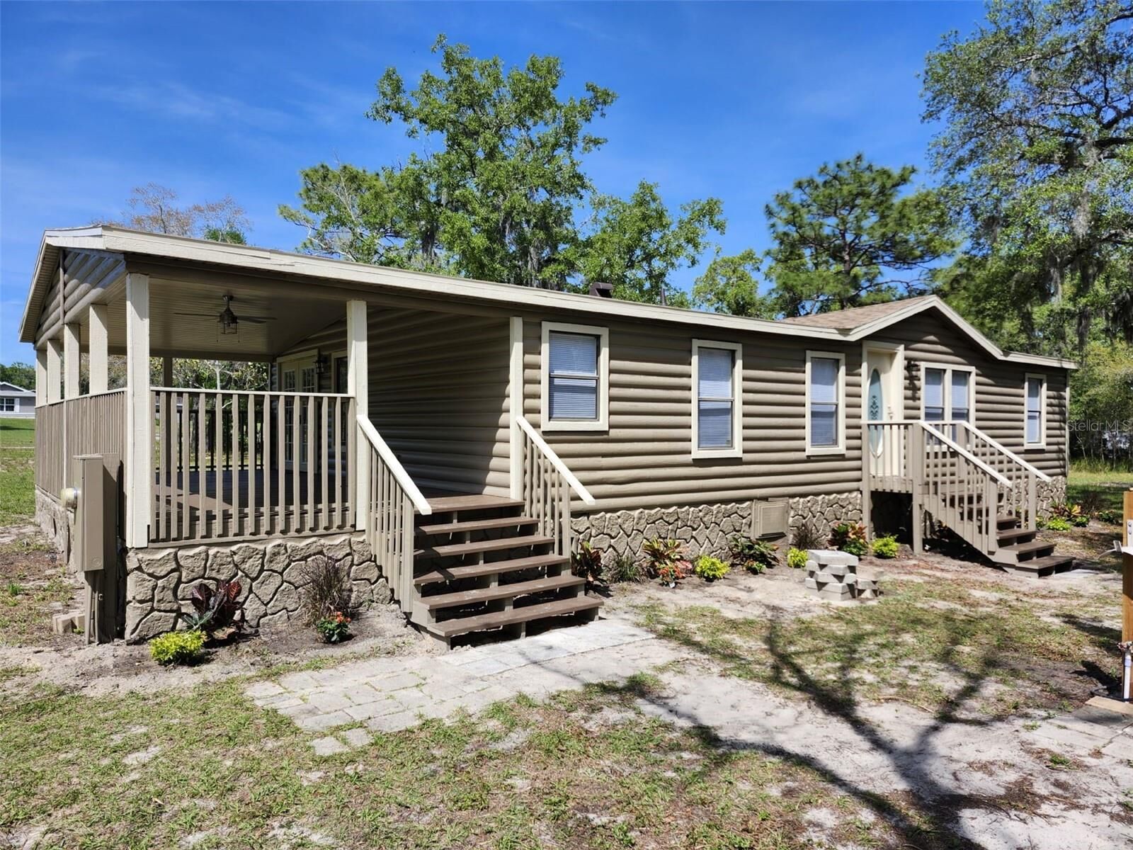 Property Photo:  14484 Bailey Hill Road  FL 34614 
