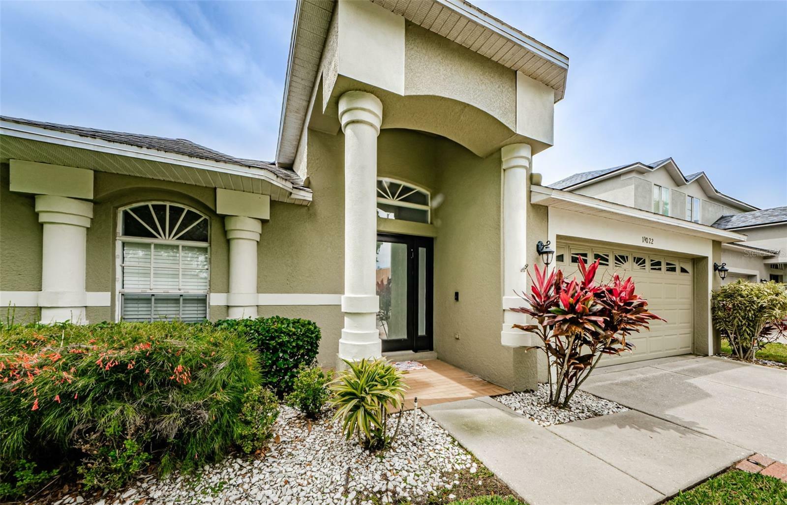 Property Photo:  19022 Fishermans Bend Drive  FL 33558 