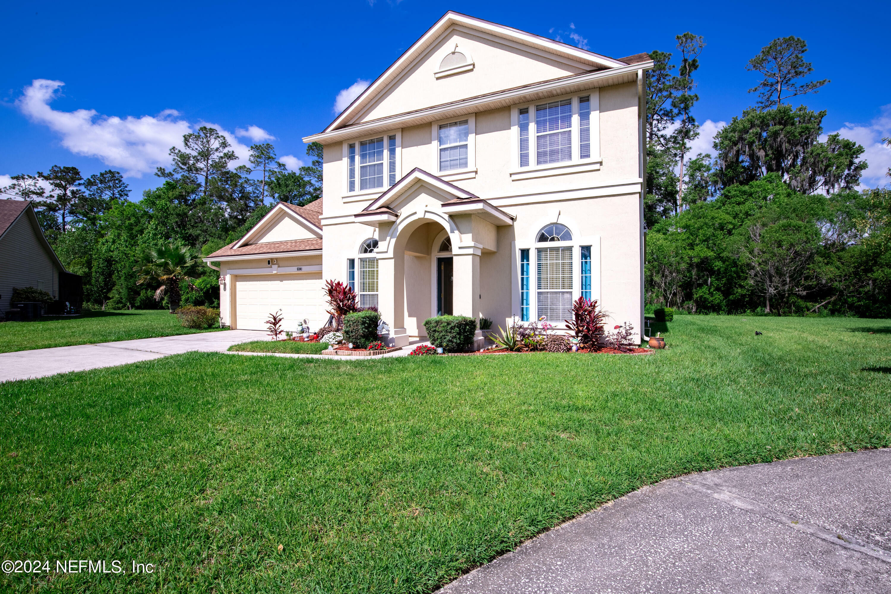 Property Photo:  5201 Johnson Lake Court  FL 32218 