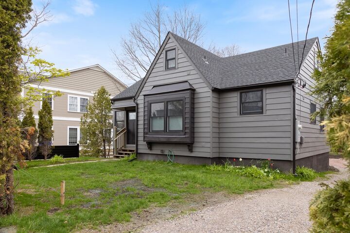 Property Photo: 1136 North Avenue VT 05408