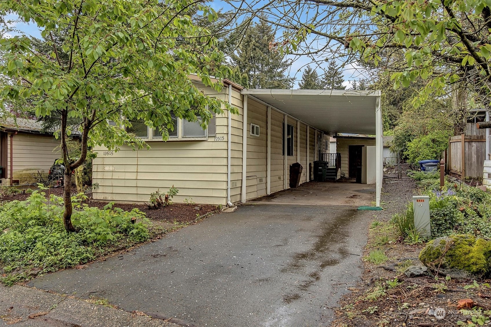 Property Photo:  19505 129th Avenue NE  WA 98011 