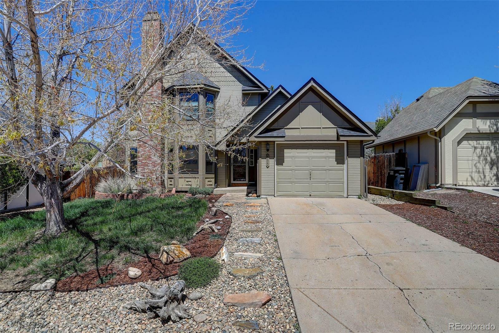 Property Photo:  4822 S Tower Way  CO 80015 