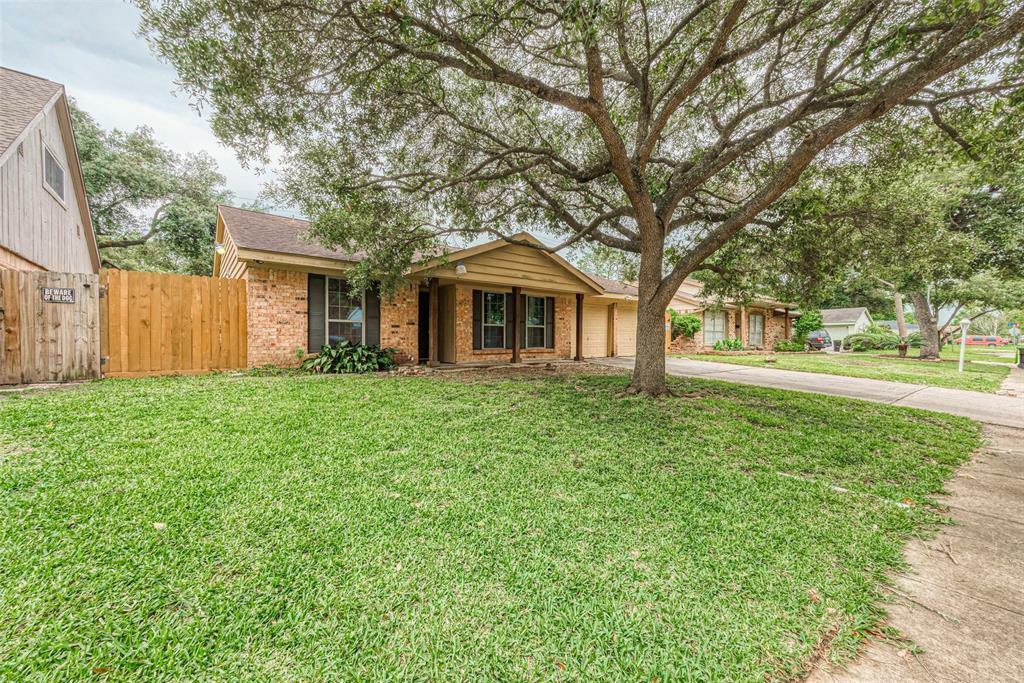 Property Photo:  15339 E Fondren Circle  TX 77071 