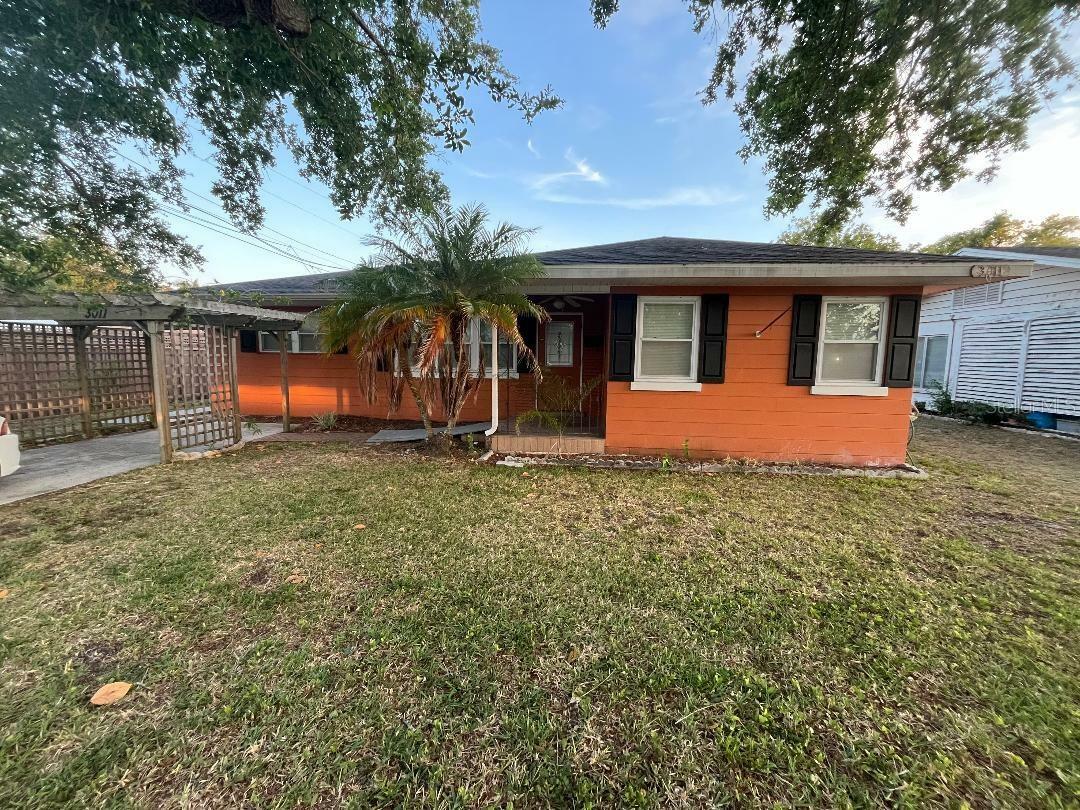 Property Photo:  3011 13th Ave W 3011 13th Ave  FL 34205 