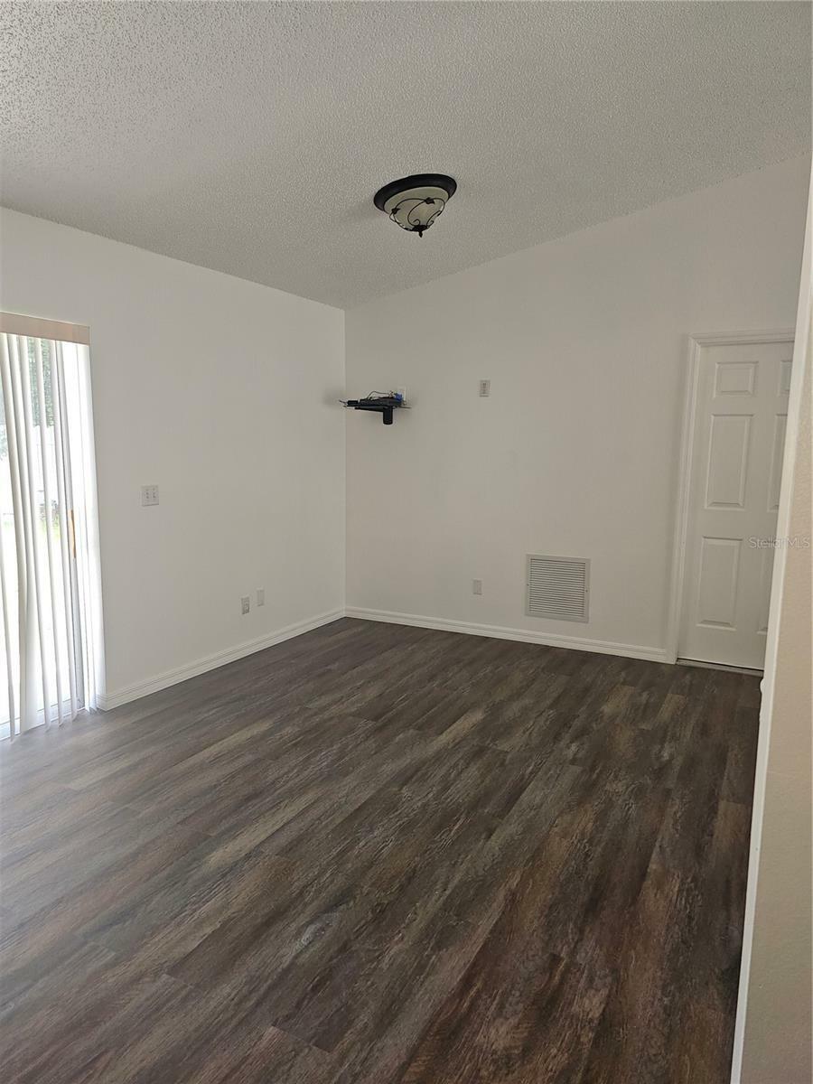 Property Photo:  1115 4th Street  FL 32763 