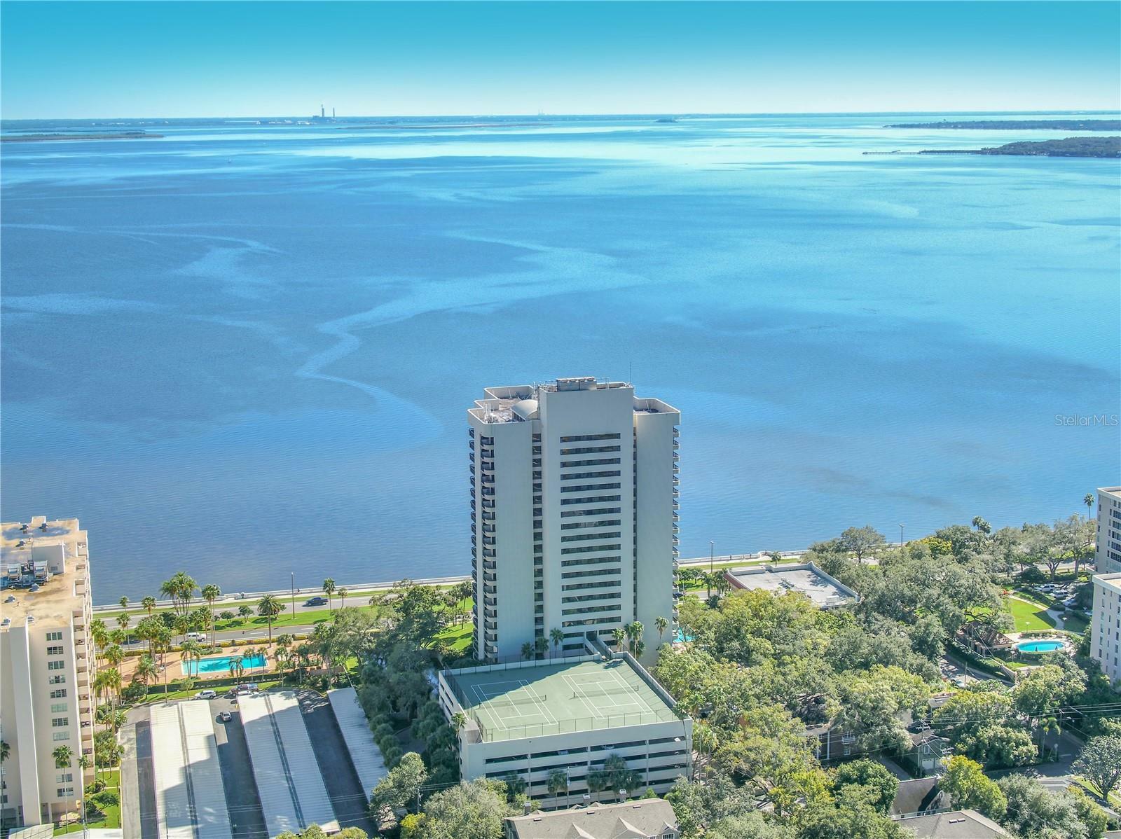 Property Photo:  2413 Bayshore Boulevard 1805  FL 33629 