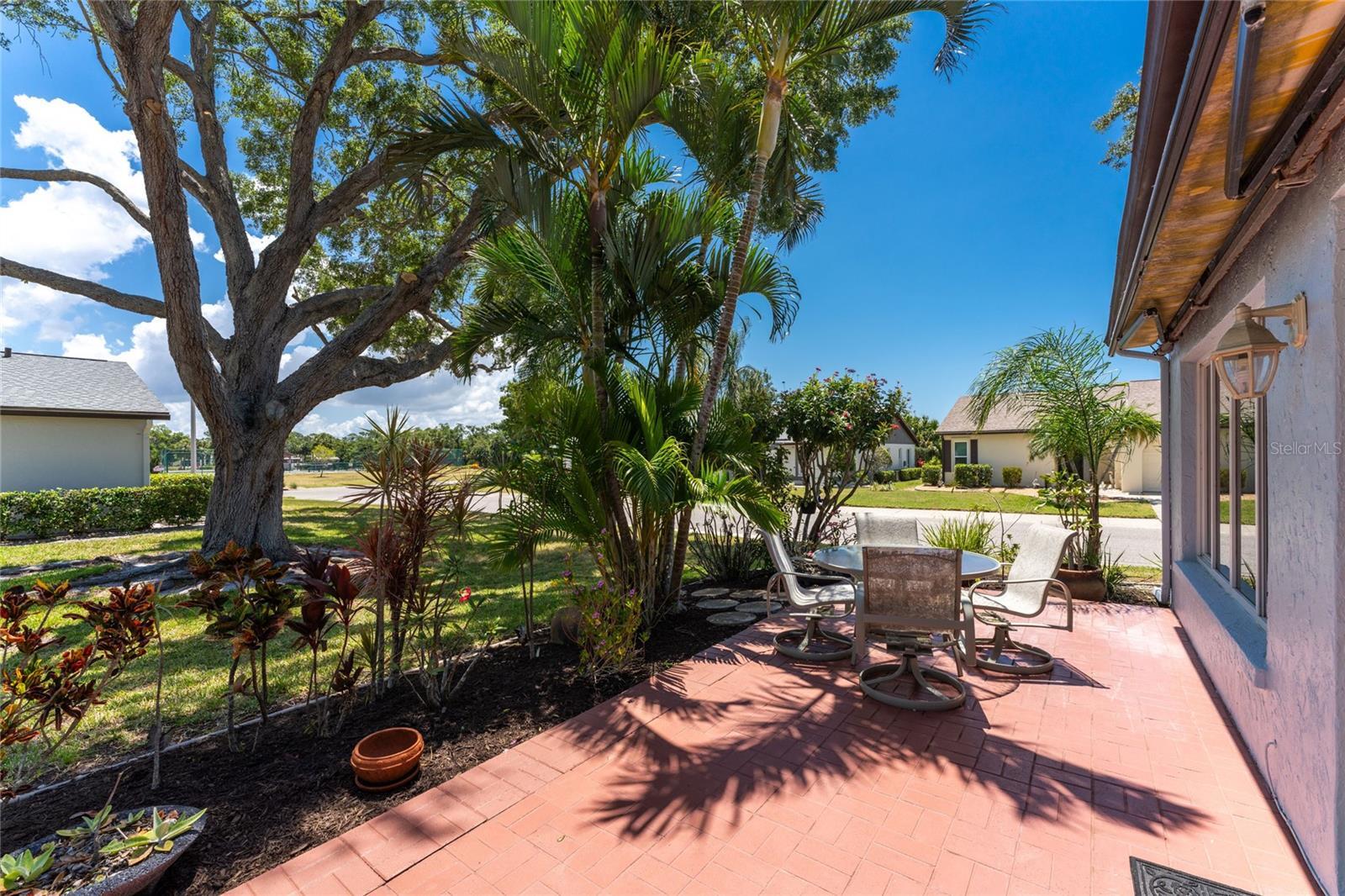 Property Photo: 600 Bramblewood Lane FL 34223