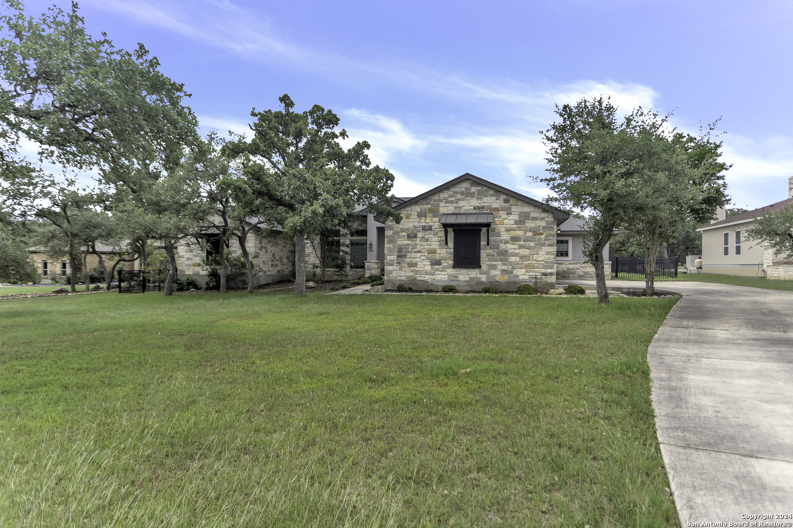 Property Photo:  1194 Glenwood Loop  TX 78163 